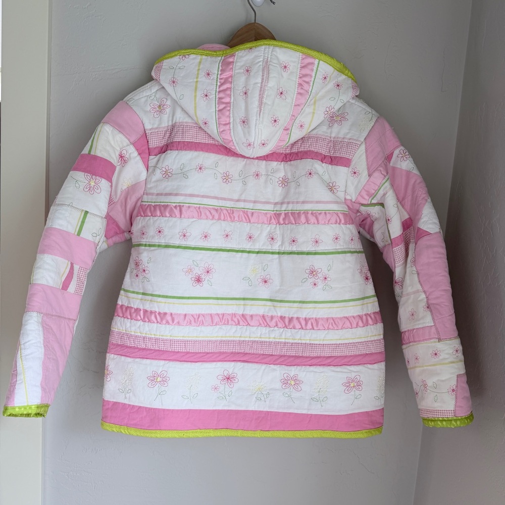 Handmade Upcycled Pink Floral Print Quilt Jacket Size M/L - Picture 2 of 16